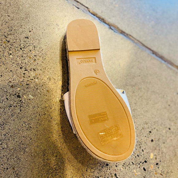 Studded sandals 🩴 - Picture 3 of 4